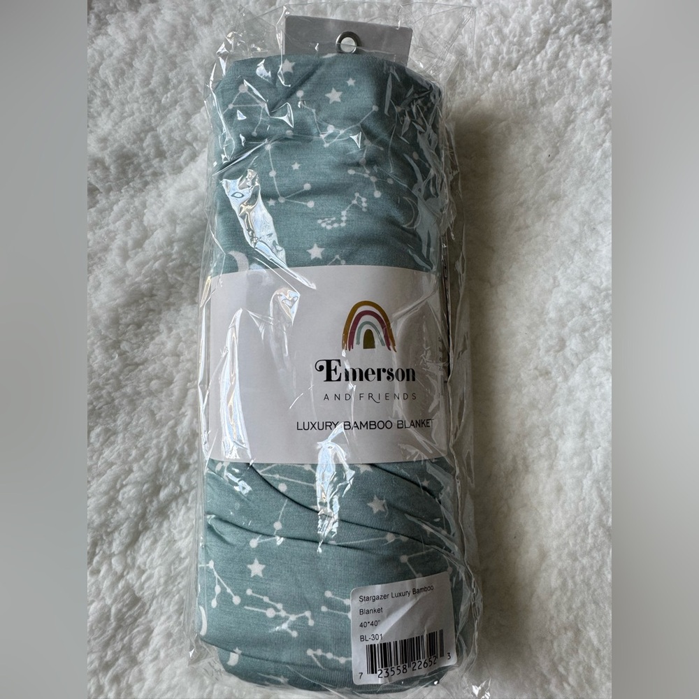 NEW EMERSON AND FRIENDS stargazer bamboo blanket